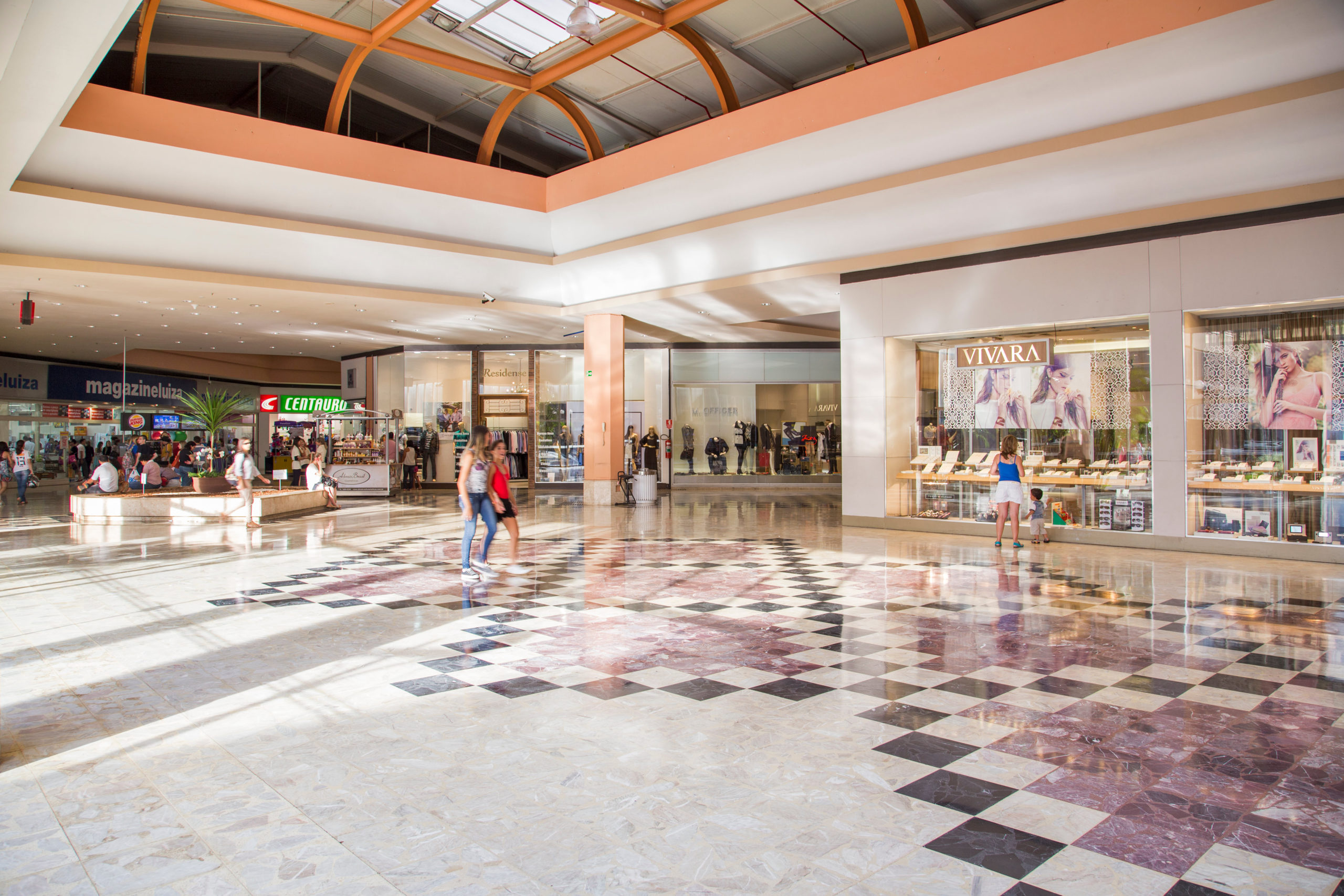 Reify, Franca Shopping