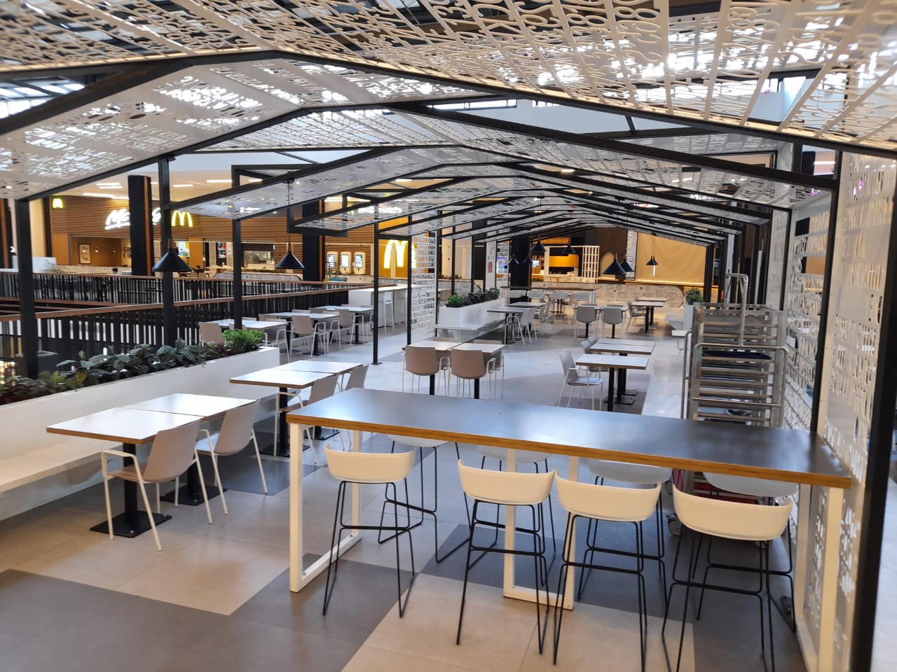 Reify, Aeria Mall